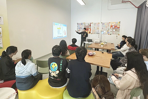 ◎ 司警關注少年科人員到大學開展反詐教育。